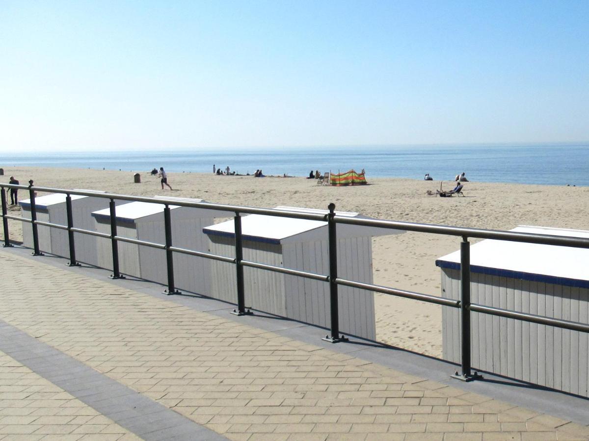 Rapallo Middelkerke Buitenkant foto